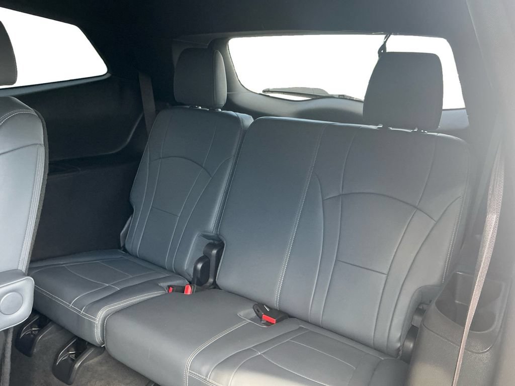 Used 2024 Buick Enclave Premium FWD image 21