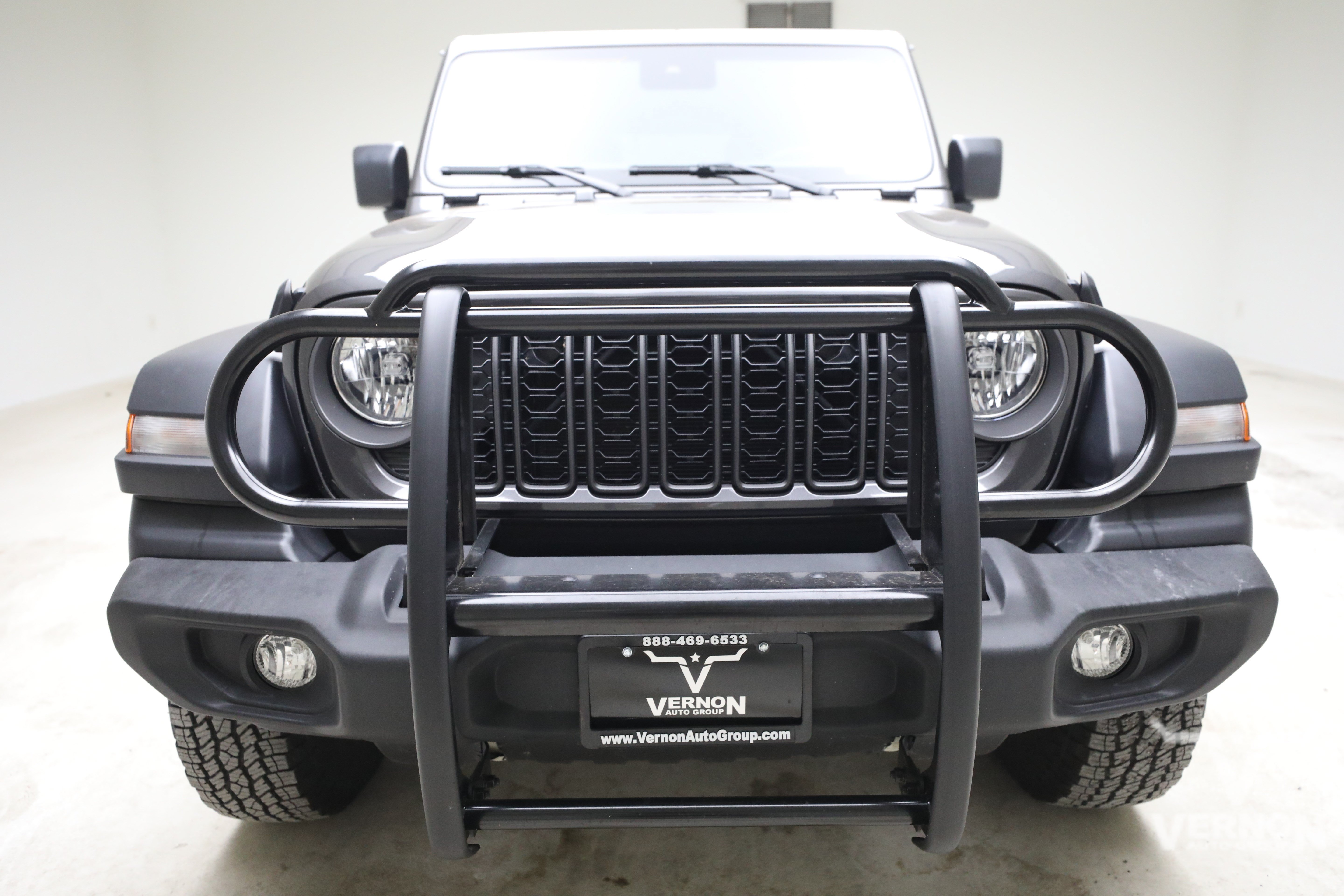 Used 2024 Jeep Wrangler Unlimited Sport AWD/4WD image 8