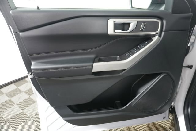 Certified 2023 Ford Explorer XLT w/ Equipment Group 202A image 26