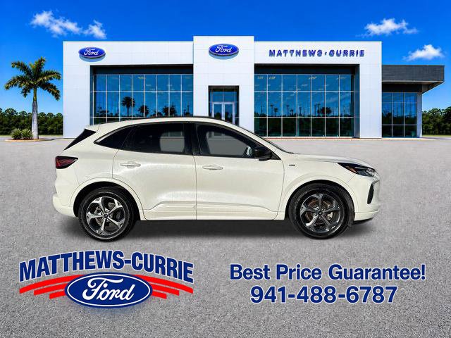 Certified 2023 Ford Escape ST-Line w/ Tech Pack #1 FWD image 3