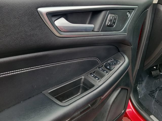 Certified 2024 Ford Edge Titanium AWD/4WD image 24
