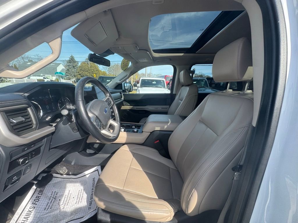 Certified 2023 Ford Expedition XLT image 15