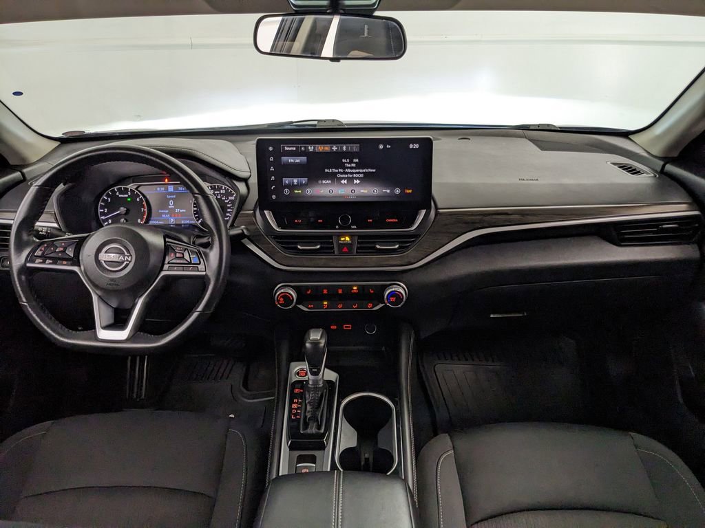 Used 2024 Nissan Altima 2.5 SV w/ SV Premium Package AWD/4WD image 7