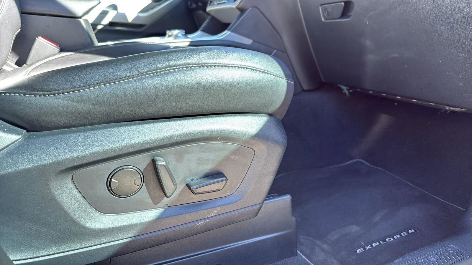 Certified 2023 Ford Explorer XLT w/ Equipment Group 202A image 21