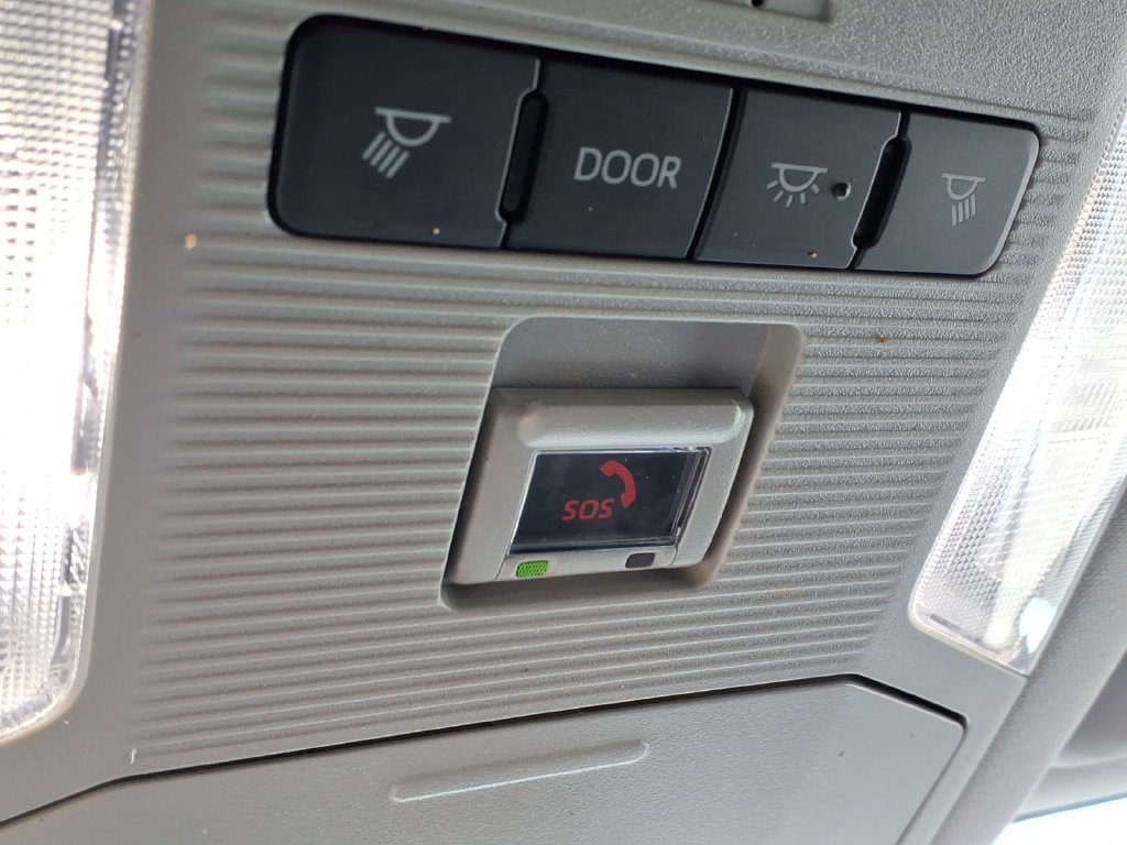 Used 2024 Toyota RAV4 LE AWD/4WD image 22