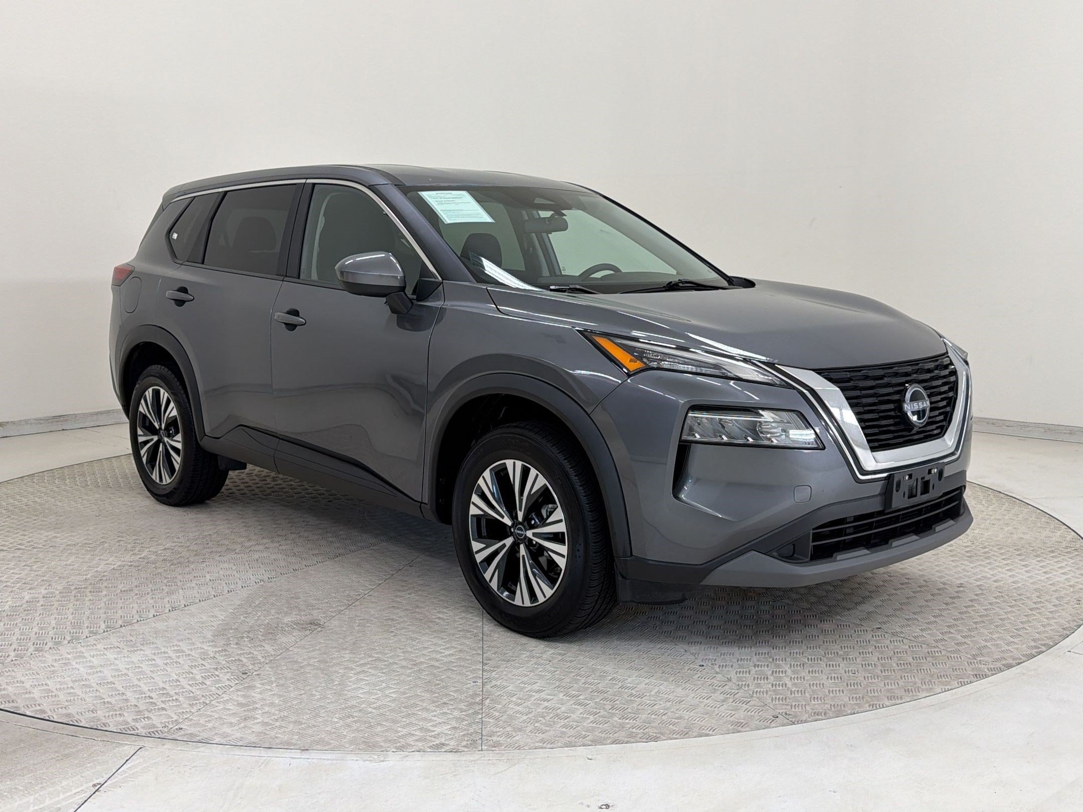 Used 2023 Nissan Rogue SV FWD image 7