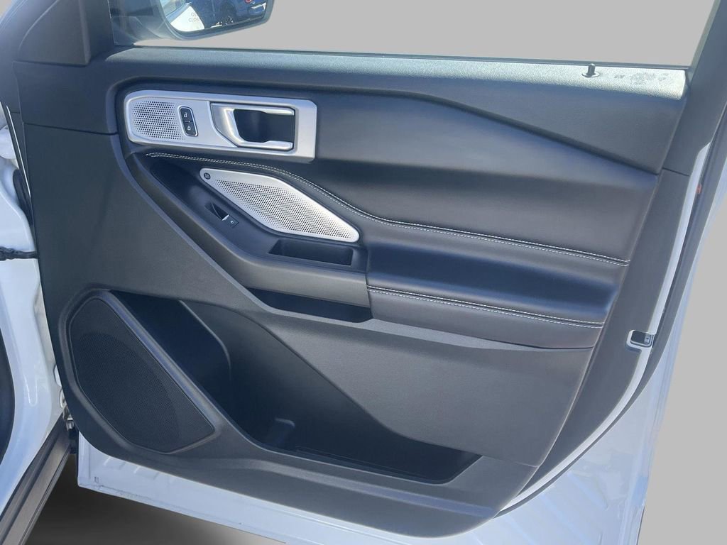 Certified 2020 Ford Explorer ST w/ Premium Technology Package image 14