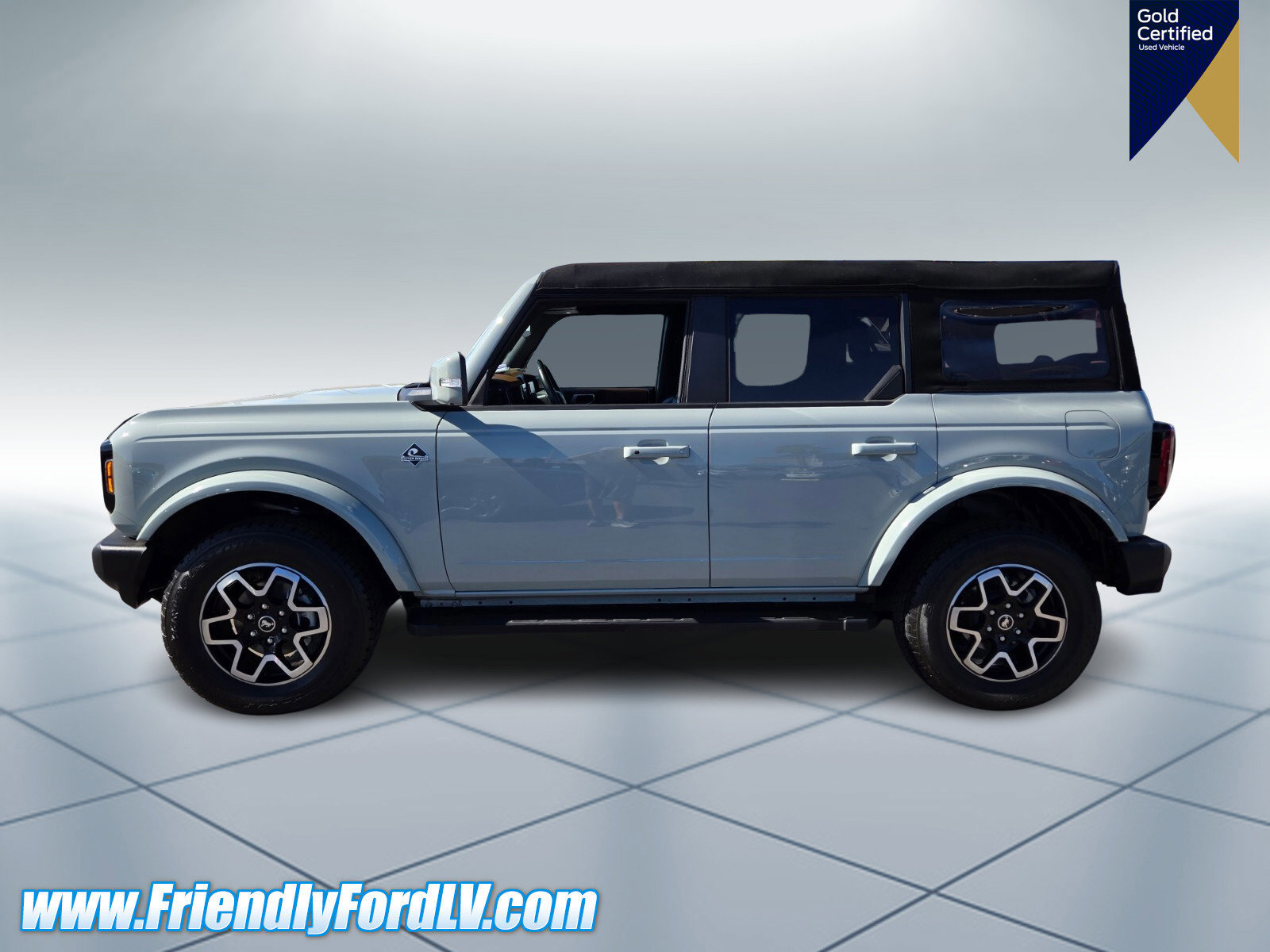 Certified 2024 Ford Bronco Outer Banks AWD/4WD image 2
