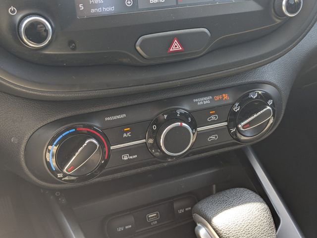 Used 2020 Kia Soul LX FWD image 14