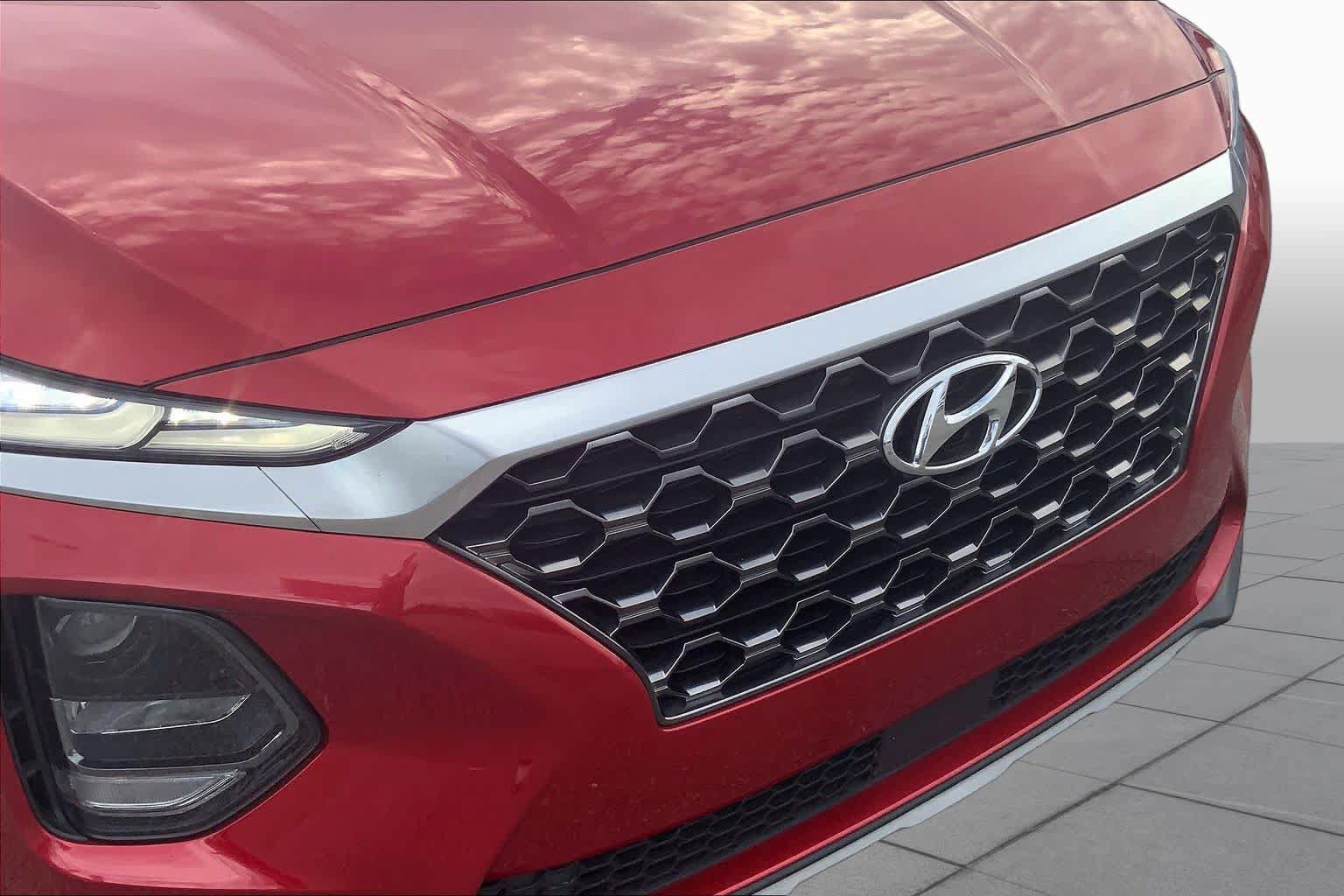 Used 2019 Hyundai Santa Fe SEL FWD image 28