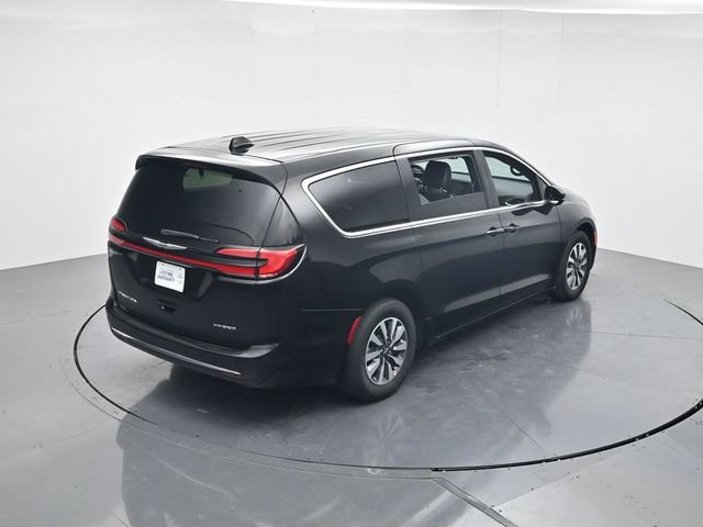 Used 2025 Chrysler Pacifica Select FWD image 38