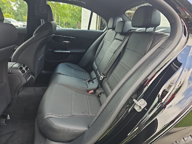 Used 2025 Mercedes-Benz C 300 Sedan image 14
