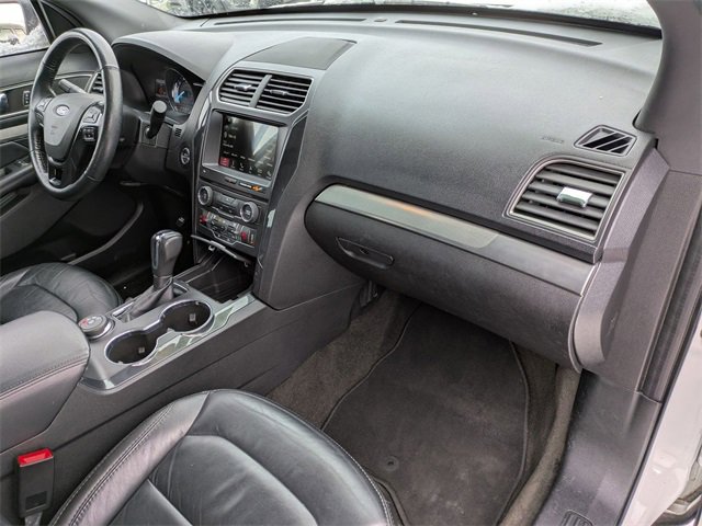 Certified 2018 Ford Explorer XLT w/ Equipment Group 202A image 26