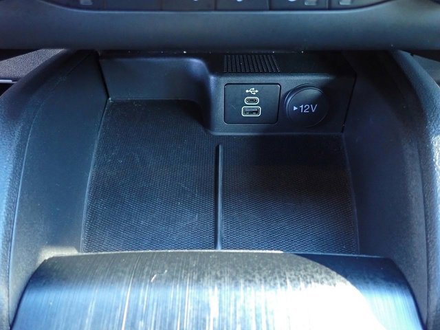 Certified 2025 Ford Escape ST-Line Select image 25