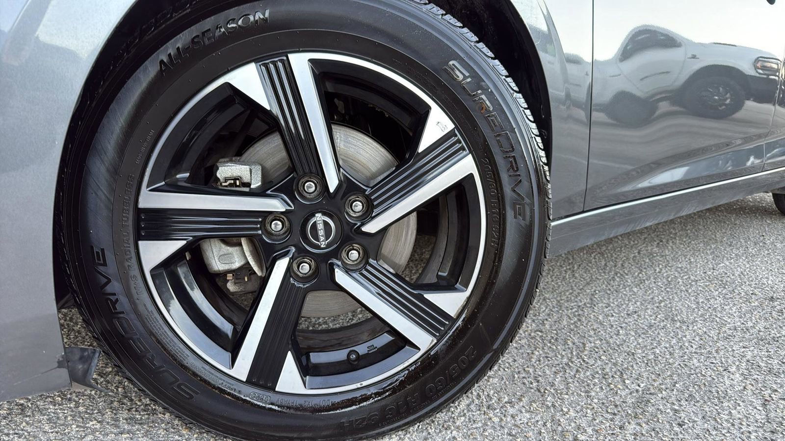 Used 2024 Nissan Sentra SV image 9