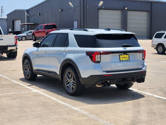 Certified 2026 Ford Explorer ST AWD/4WD image 6