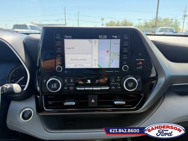 Used 2021 Toyota Highlander XLE AWD/4WD image 19