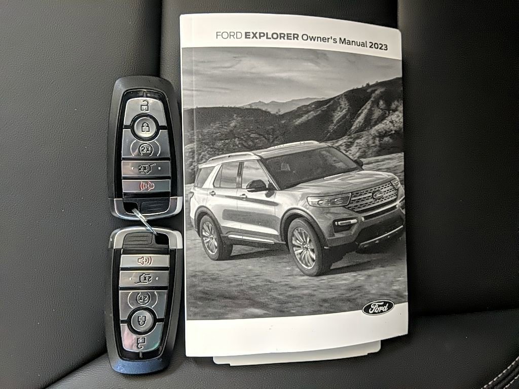 Certified 2023 Ford Explorer XLT w/ Equipment Group 202A AWD/4WD image 31