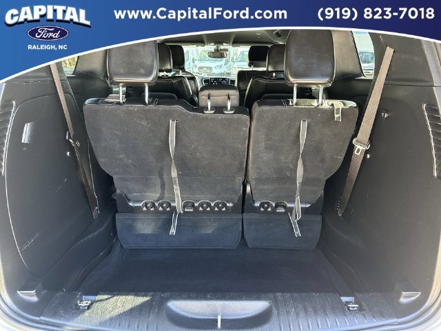 Used 2025 Chrysler Pacifica Select FWD image 16