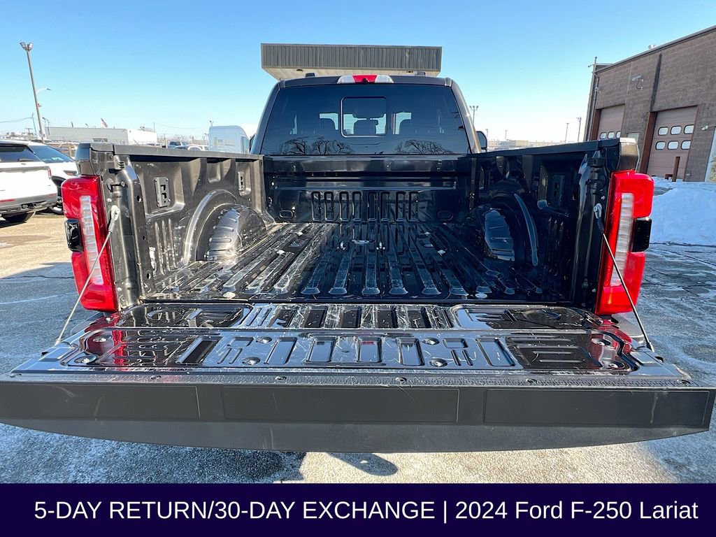 Certified 2024 Ford F250 Lariat image 31