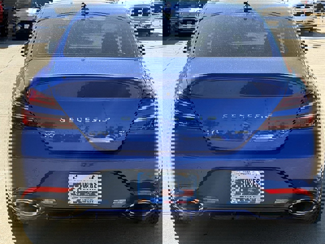 Used 2023 Genesis G70 3.3T image 6