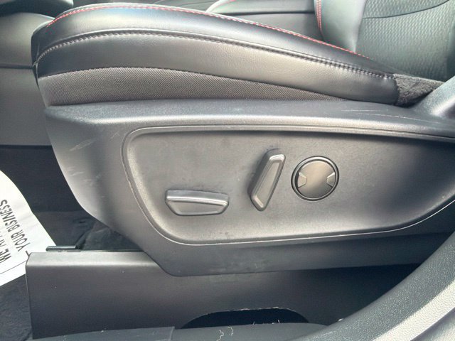 Certified 2025 Ford Escape ST-Line FWD image 10