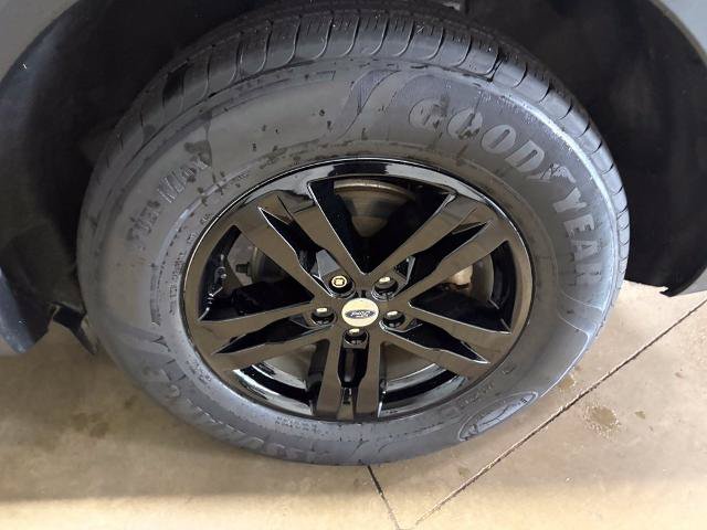 Certified 2024 Ford Explorer XLT w/ Class IV Trailer Tow Package AWD/4WD image 29