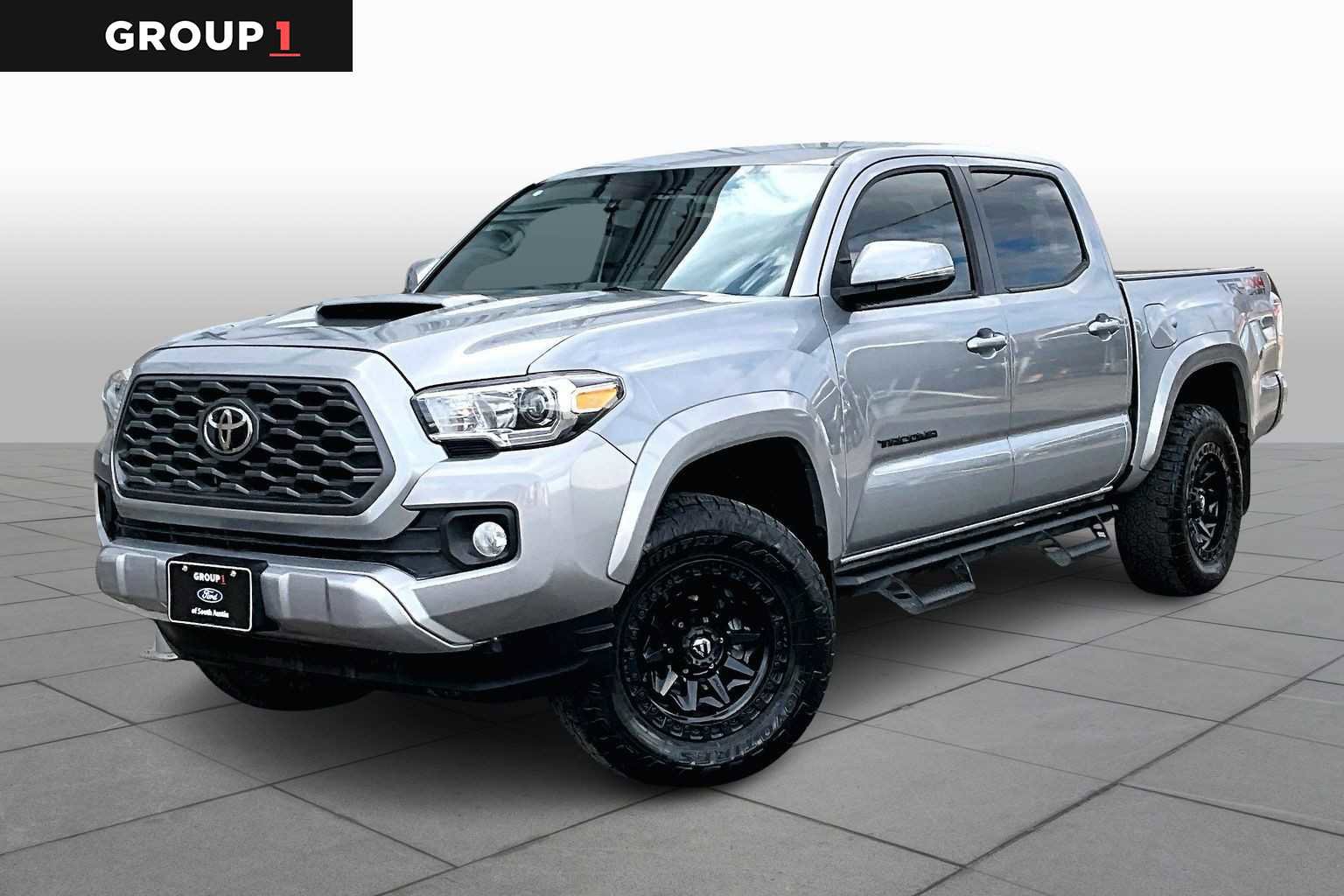 Used 2020 Toyota Tacoma TRD Sport image 1