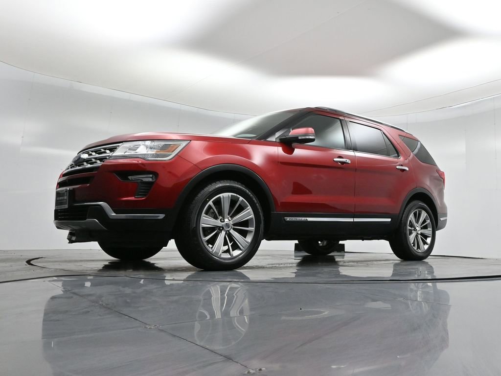 Certified 2018 Ford Explorer Limited w/ Ford Safe & Smart Package image 32