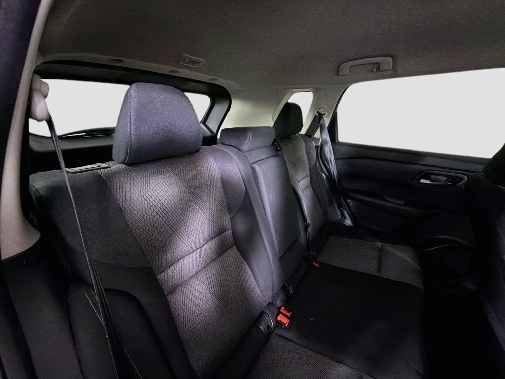 Used 2025 Nissan Rogue SV FWD image 27