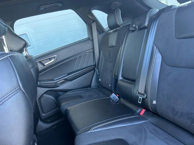 Certified 2023 Ford Edge ST w/ Equipment Group 401A image 9