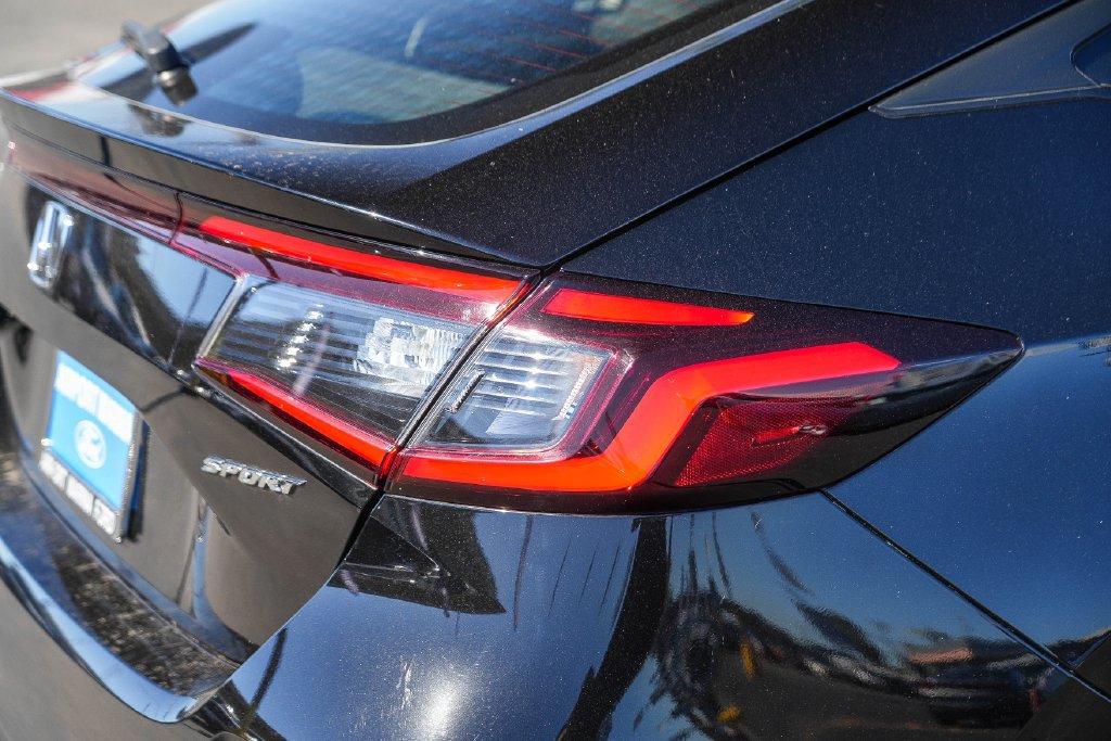 Used 2023 Honda Civic Sport image 10