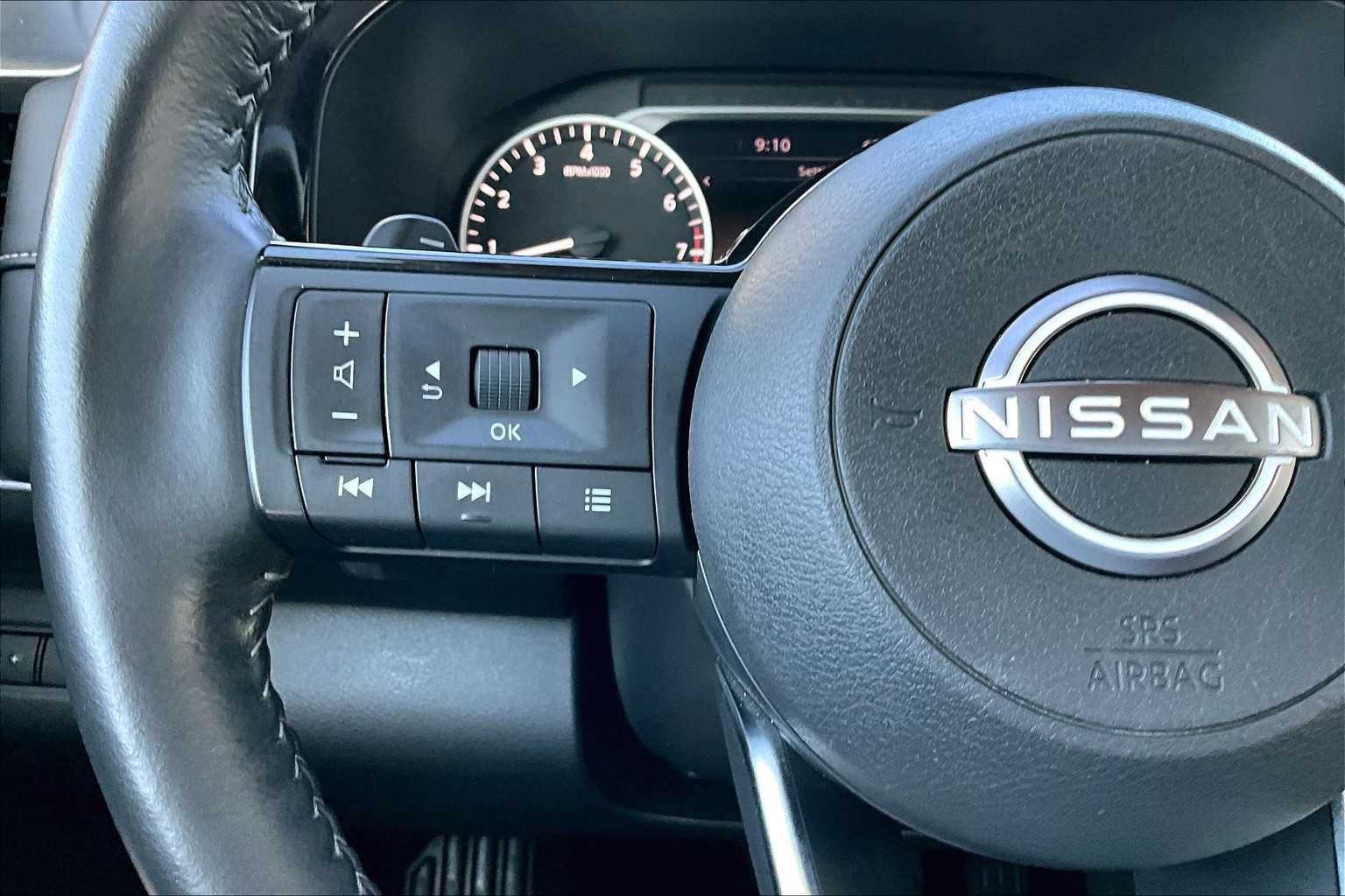 Used 2023 Nissan Pathfinder SL w/ SL Premium Package image 23