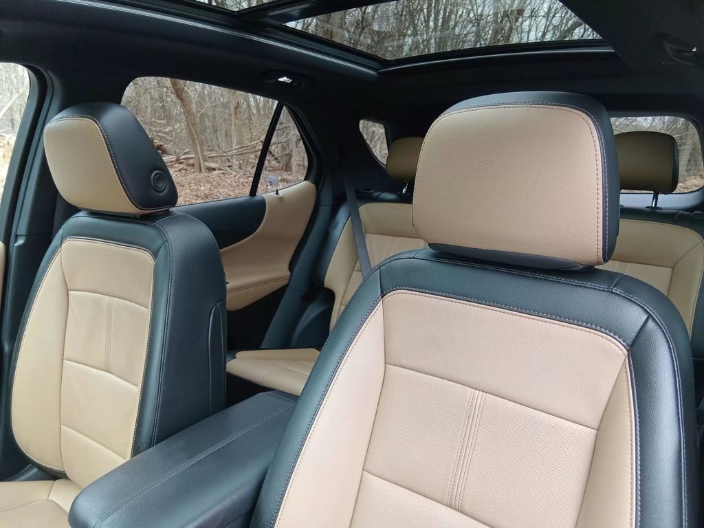 Used 2022 Chevrolet Equinox Premier image 16