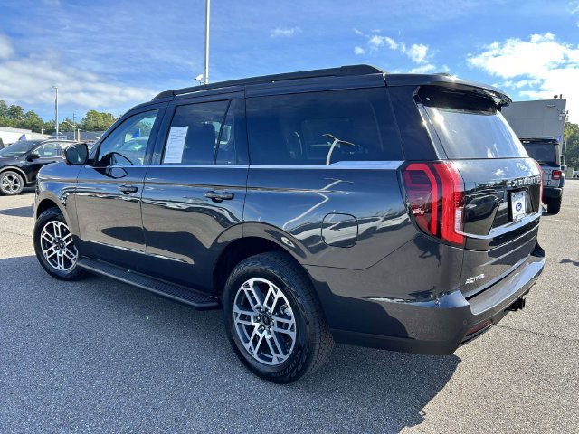 Certified 2025 Ford Expedition Active AWD/4WD image 8