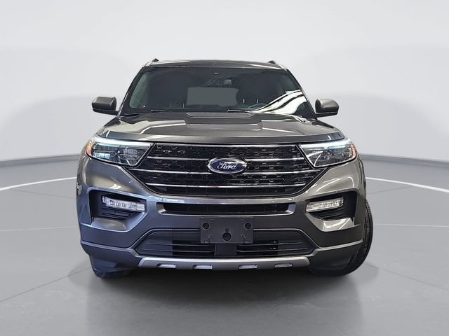 Certified 2020 Ford Explorer XLT w/ Equipment Group 202A AWD/4WD image 8