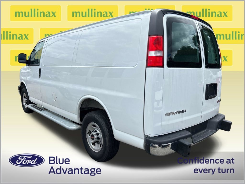 Used 2025 GMC Savana 2500 w/ Driver Convenience Package RWD image 2