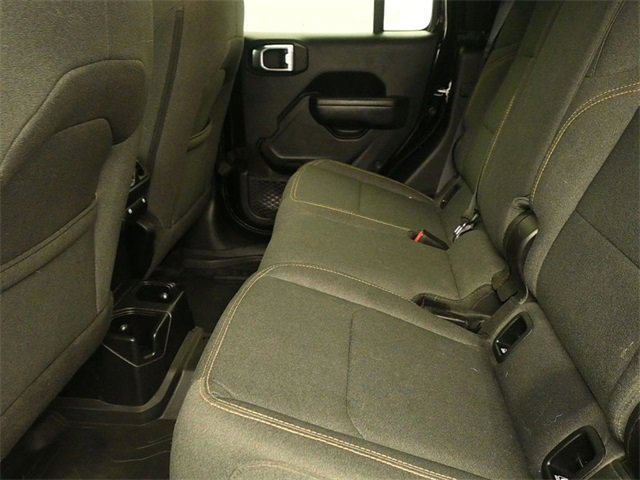 Used 2024 Jeep Gladiator Sport image 11