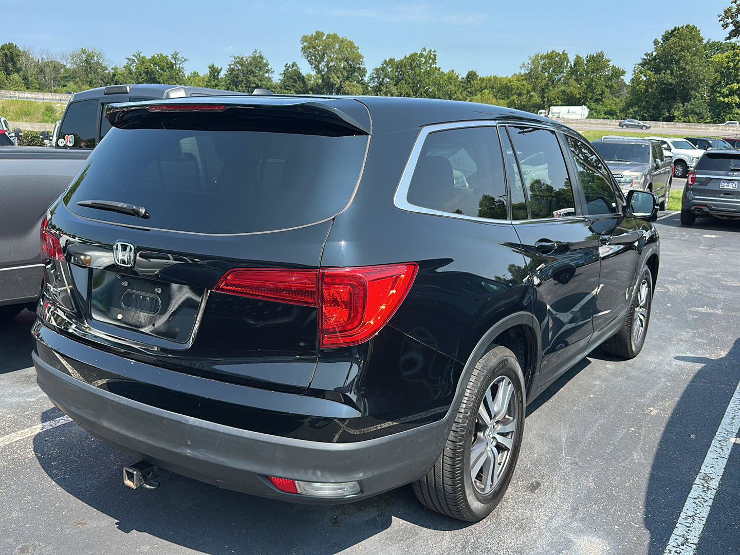 Used 2017 Honda Pilot EX-L image 3