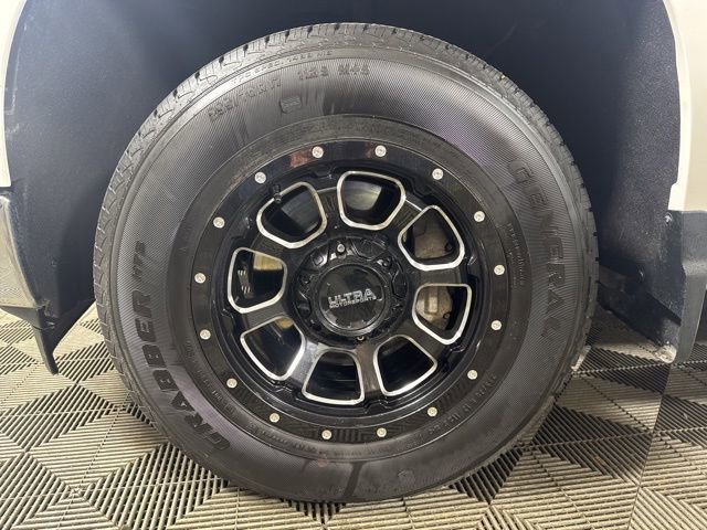 Used 2023 Chevrolet Silverado 1500 LT image 11