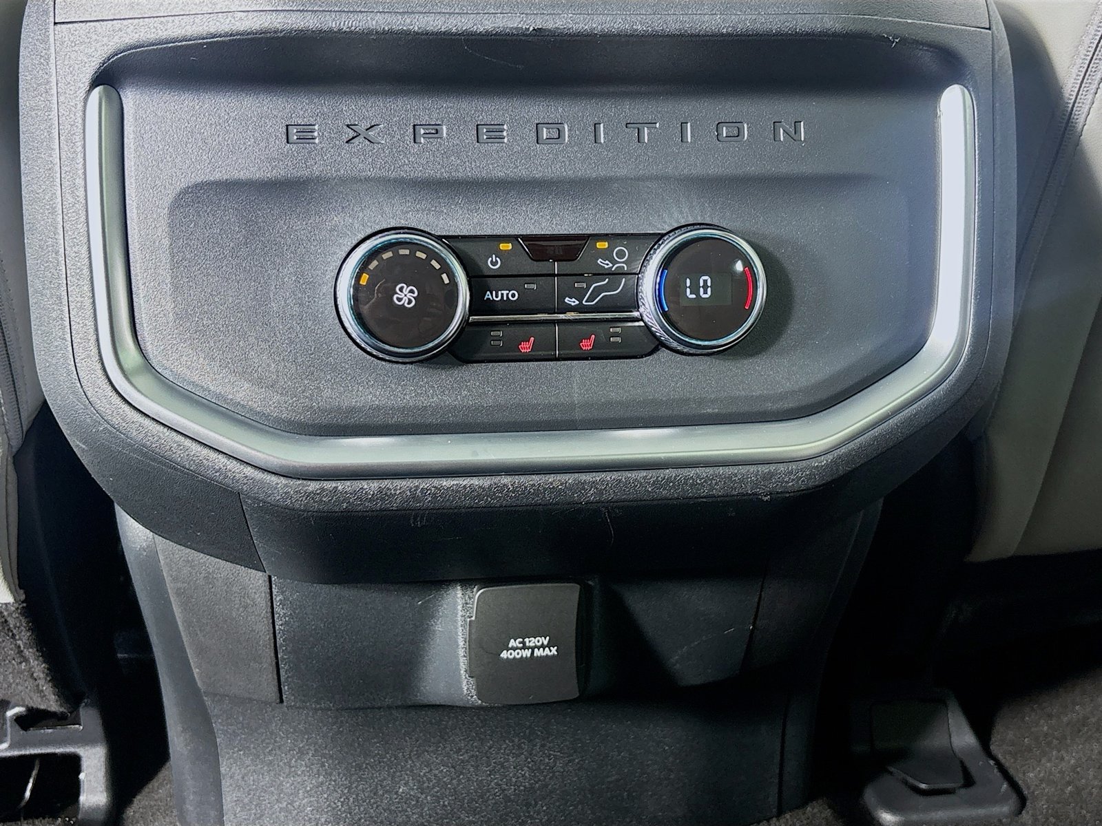 Certified 2025 Ford Expedition Platinum AWD/4WD image 27