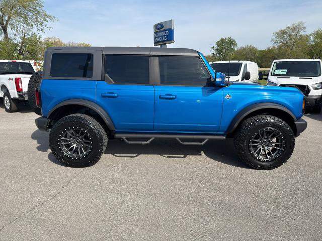 Certified 2022 Ford Bronco Outer Banks w/ Sasquatch Package AWD/4WD image 4