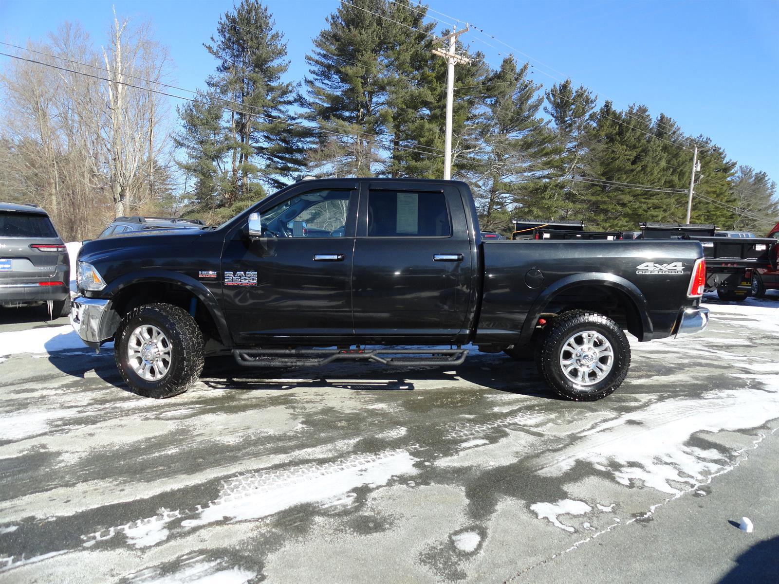 Used 2017 RAM 2500 Laramie w/ Snow Chief Group image 2