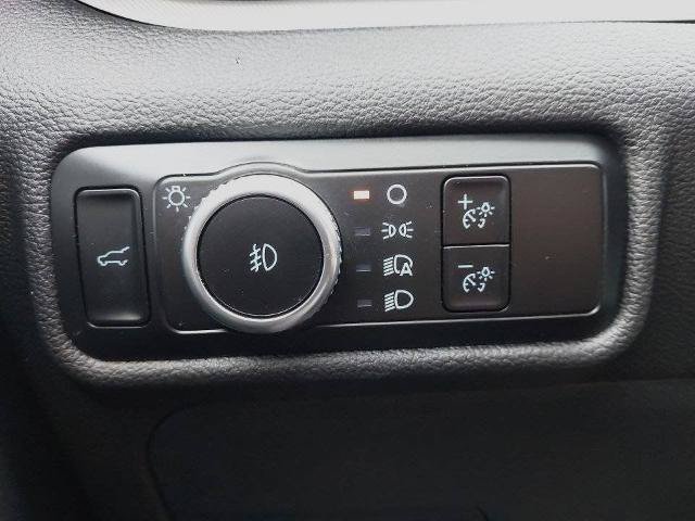 Certified 2023 Ford Explorer XLT w/ Equipment Group 202A AWD/4WD image 15