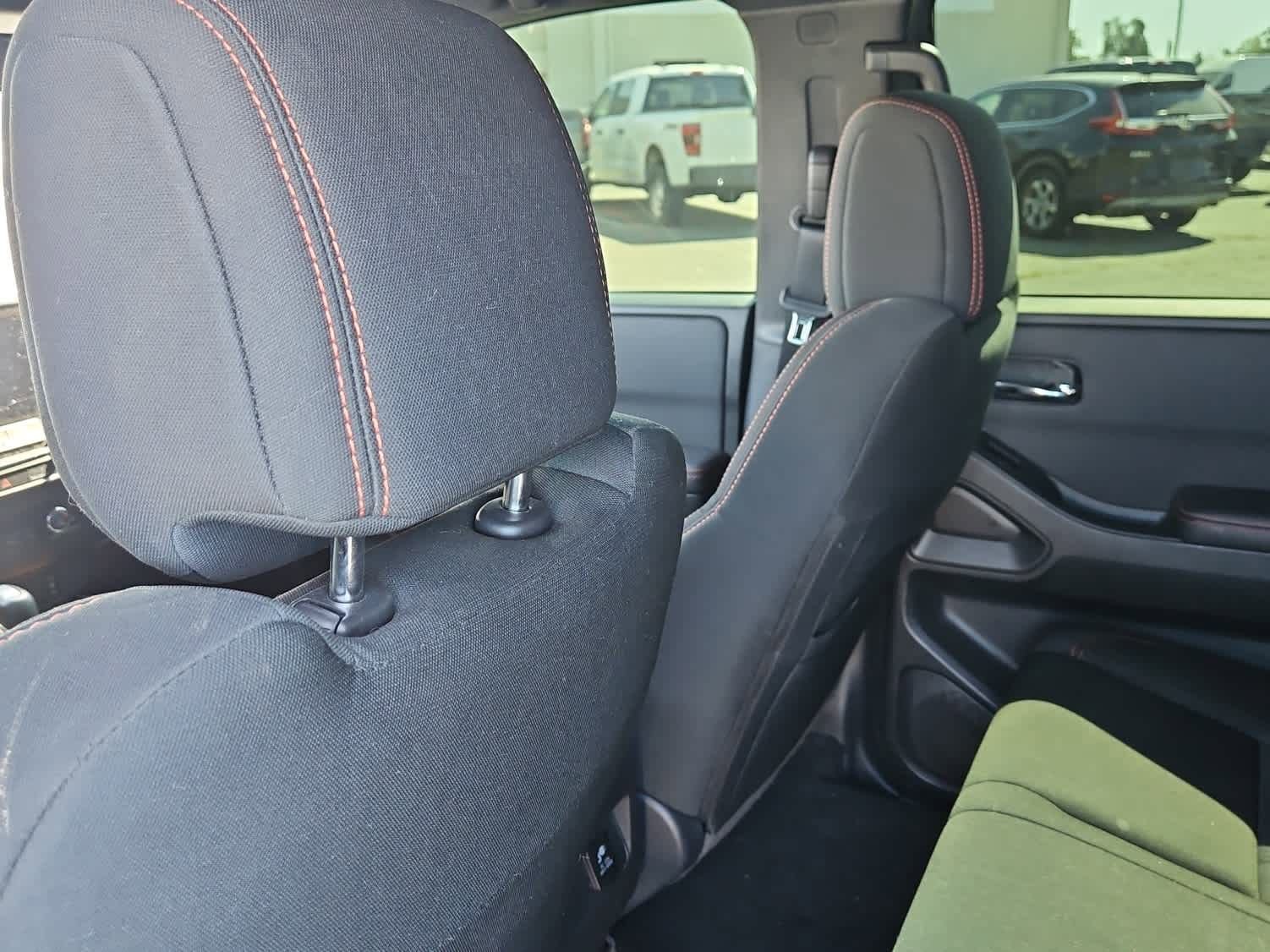 Used 2024 Nissan Frontier PRO-4X w/ Pro Convenience Package image 11