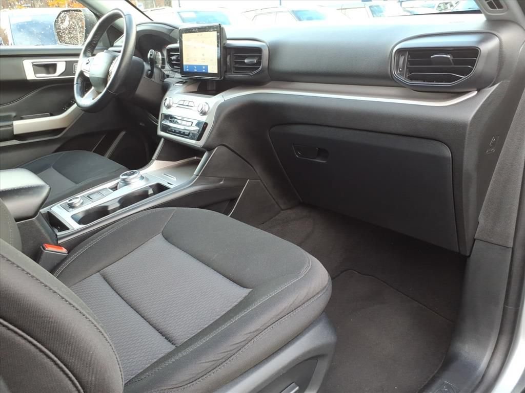 Certified 2023 Ford Explorer XLT AWD/4WD image 9