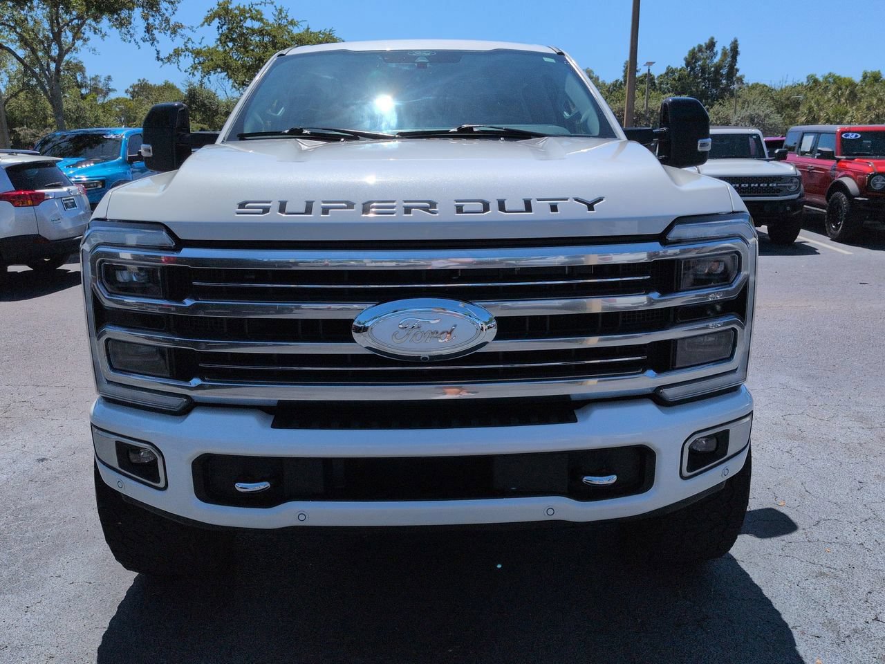 Certified 2024 Ford F250 Limited w/ FX4 Off-Road Package AWD/4WD image 9