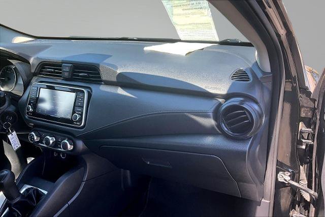 Used 2023 Nissan Versa S FWD image 17