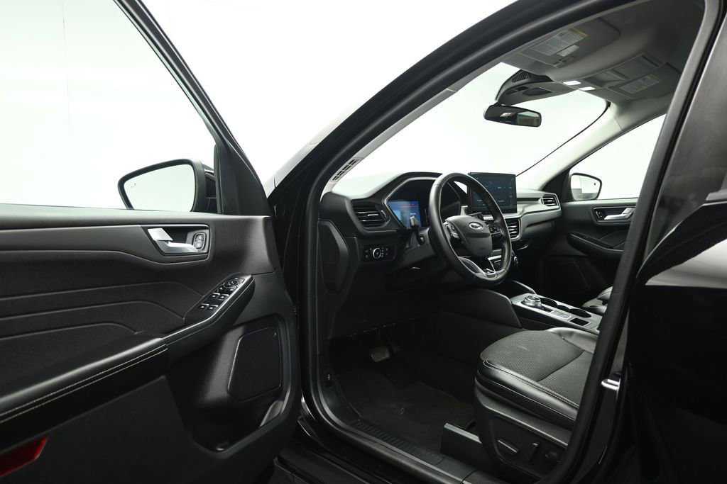 Certified 2023 Ford Escape SE FWD image 7