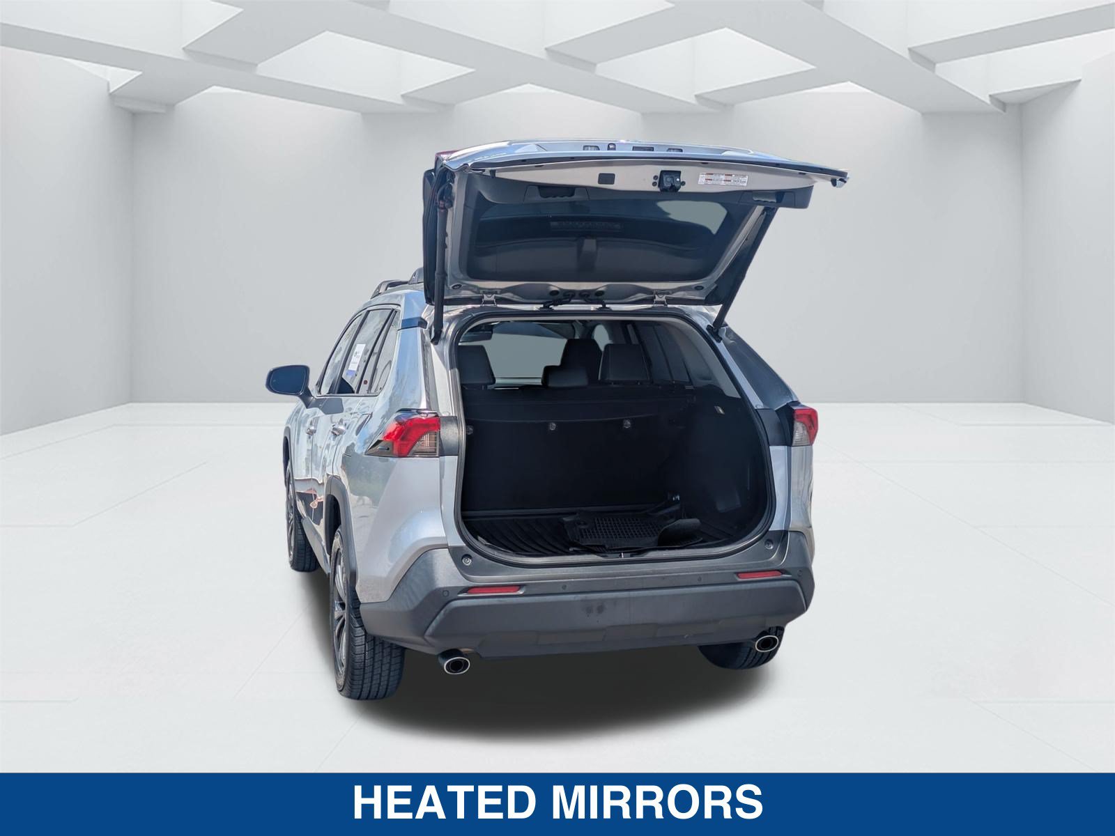 Used 2022 Toyota RAV4 XLE Premium AWD/4WD image 14